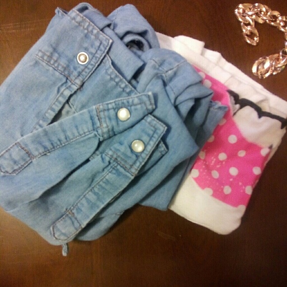 bundled 2 tops - Picture 5 of 5